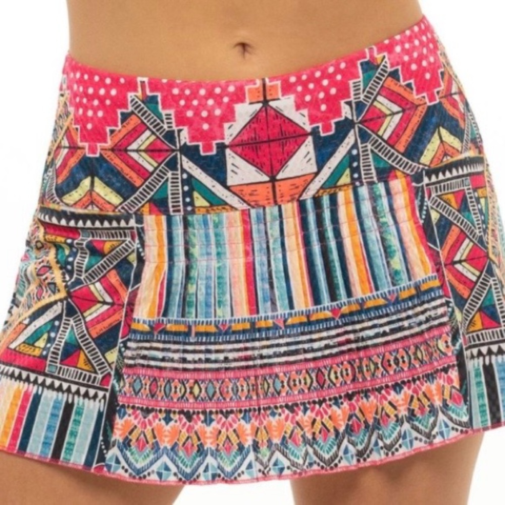 LUCKY IN LOVE Around The Block Pleated Skort Size Large